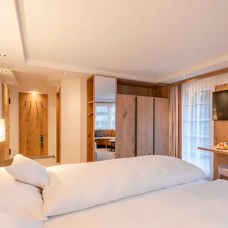 Hotel La Ginabelle 4*